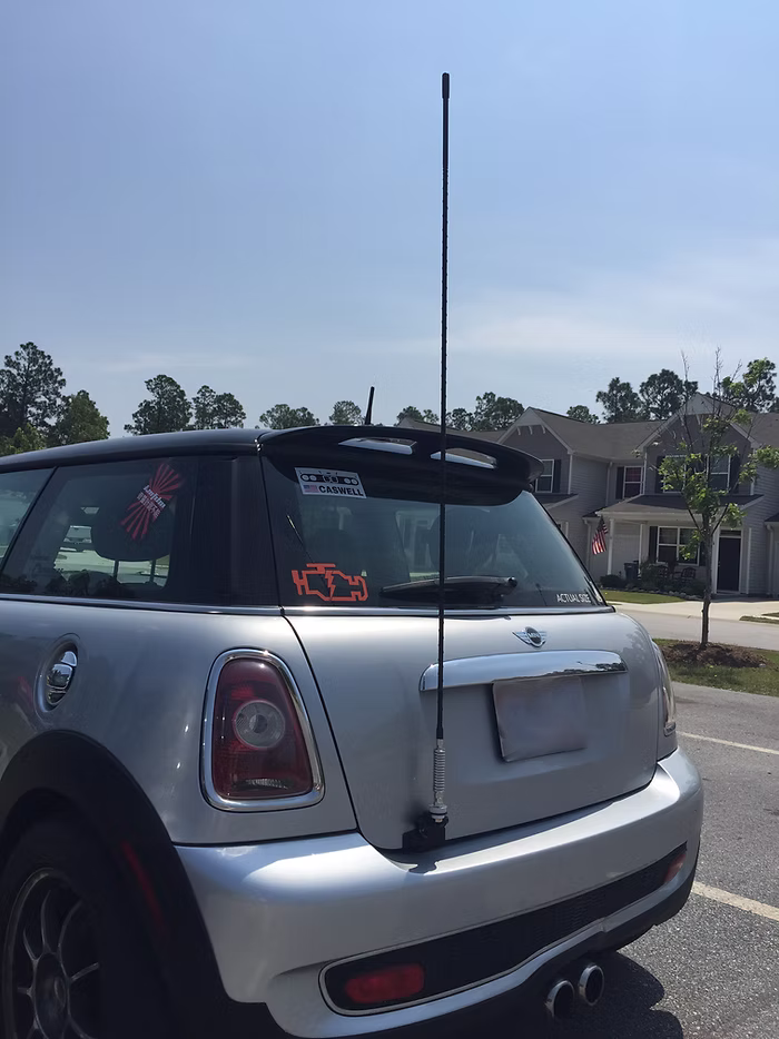 Radio: How to Mount a CB Radio into a MINI – Part 1